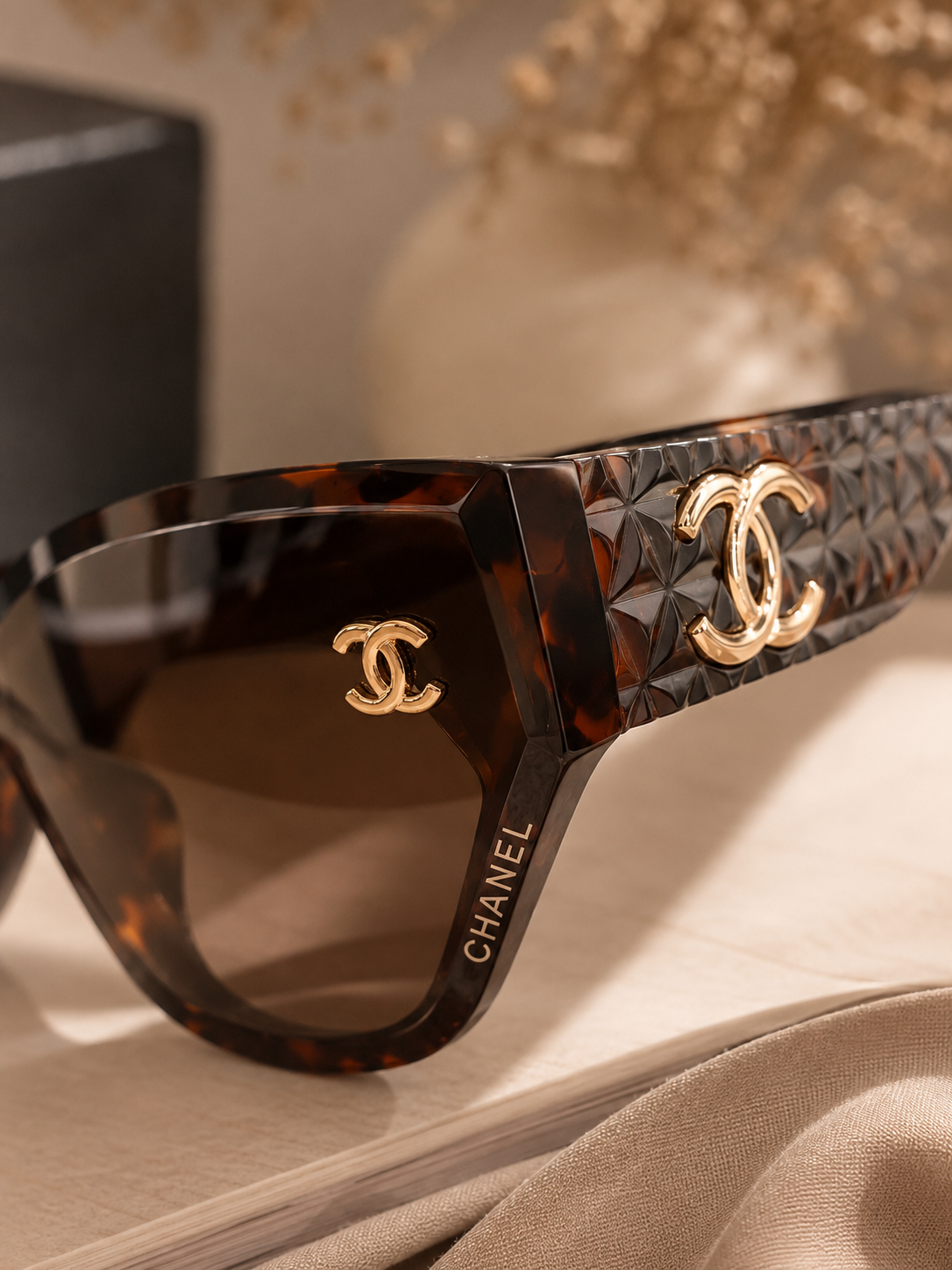 Designer-Inspired Fashion Sunglasses – CH-RSG-076