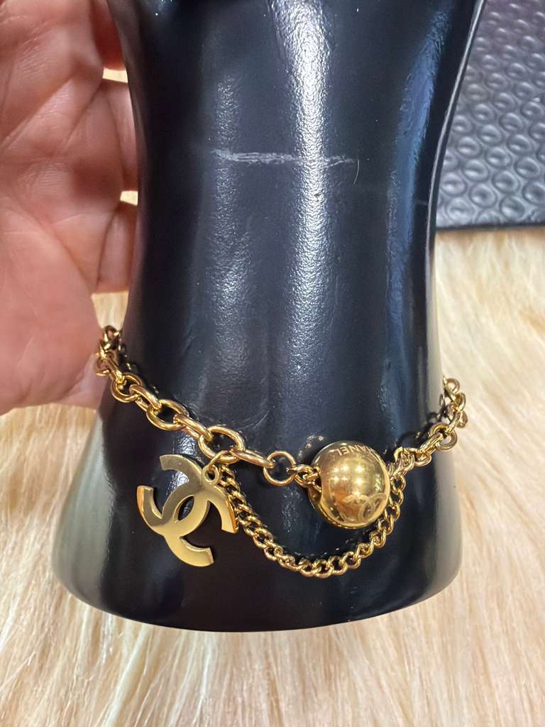 Luxe gold necklace & bracelet