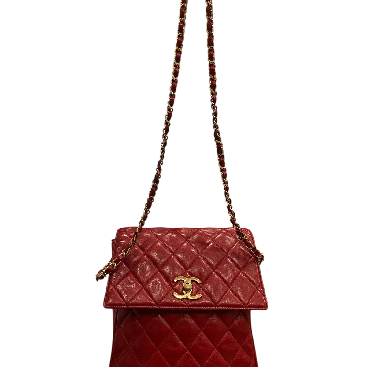CHANEL 
Lambskin Quilted Flap Crossbody Red