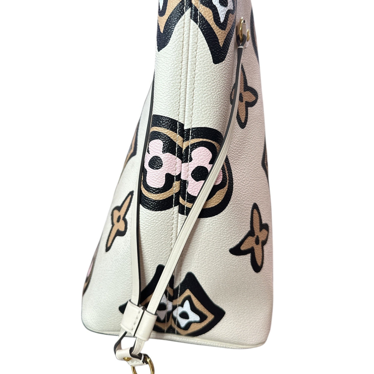 Louis Vuitton Wild at Heart Neverfull leather Tote MM - Clairely Amazing