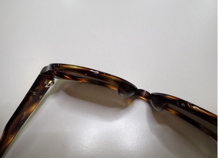CHANEL Pre-Owned 2000s CC tortoiseshell sunglasses - Clairely Amazing