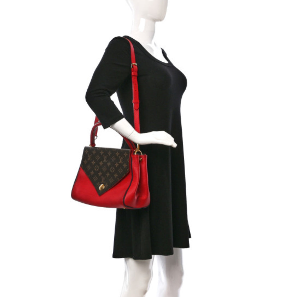 LOUIS VUITTON 
Grained Calfskin Monogram Double V Rubis - Clairely Amazing