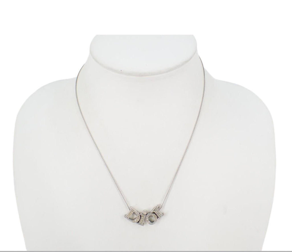 DIOR CRYSTAL LOOSE LETTERS NECKLACE SILVER - Clairely Amazing