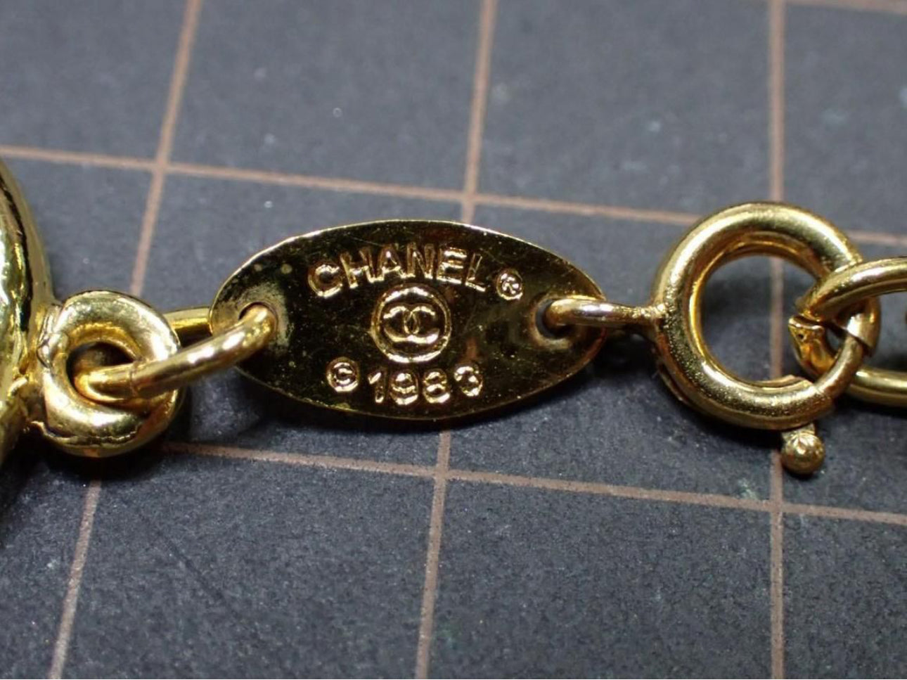 Chanel Gold Plated 1983 CC Chain Bracelet - Clairely Amazing