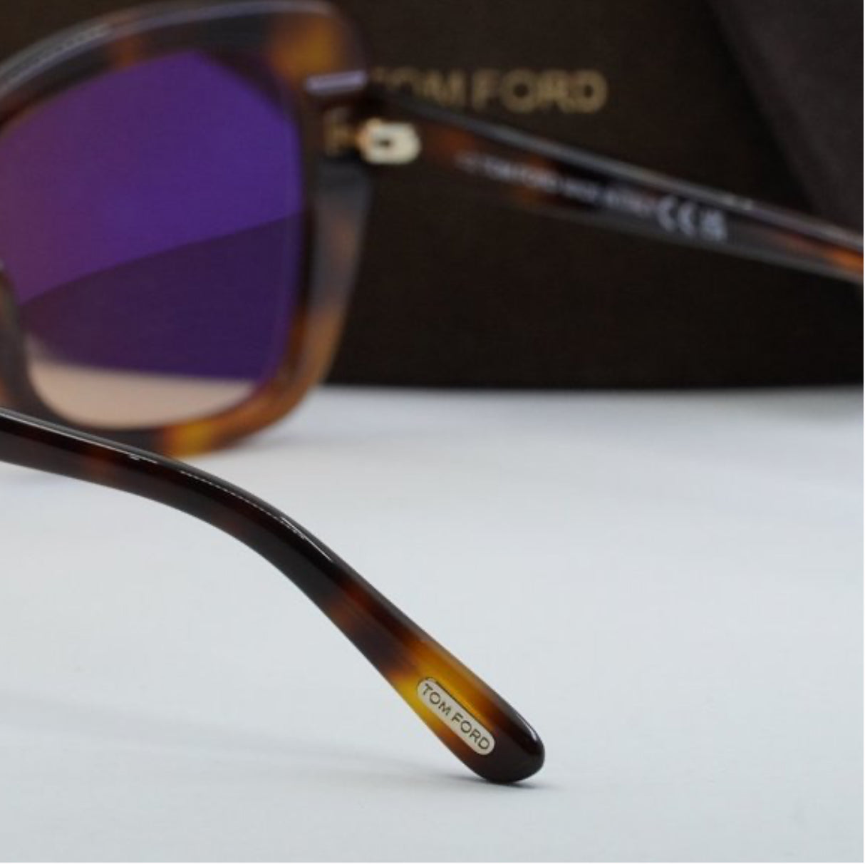 NEW TOM FORD MAEVE BLONDE HAVANA/PHOTOCHROMIC SUNGLASSES - Clairely Amazing