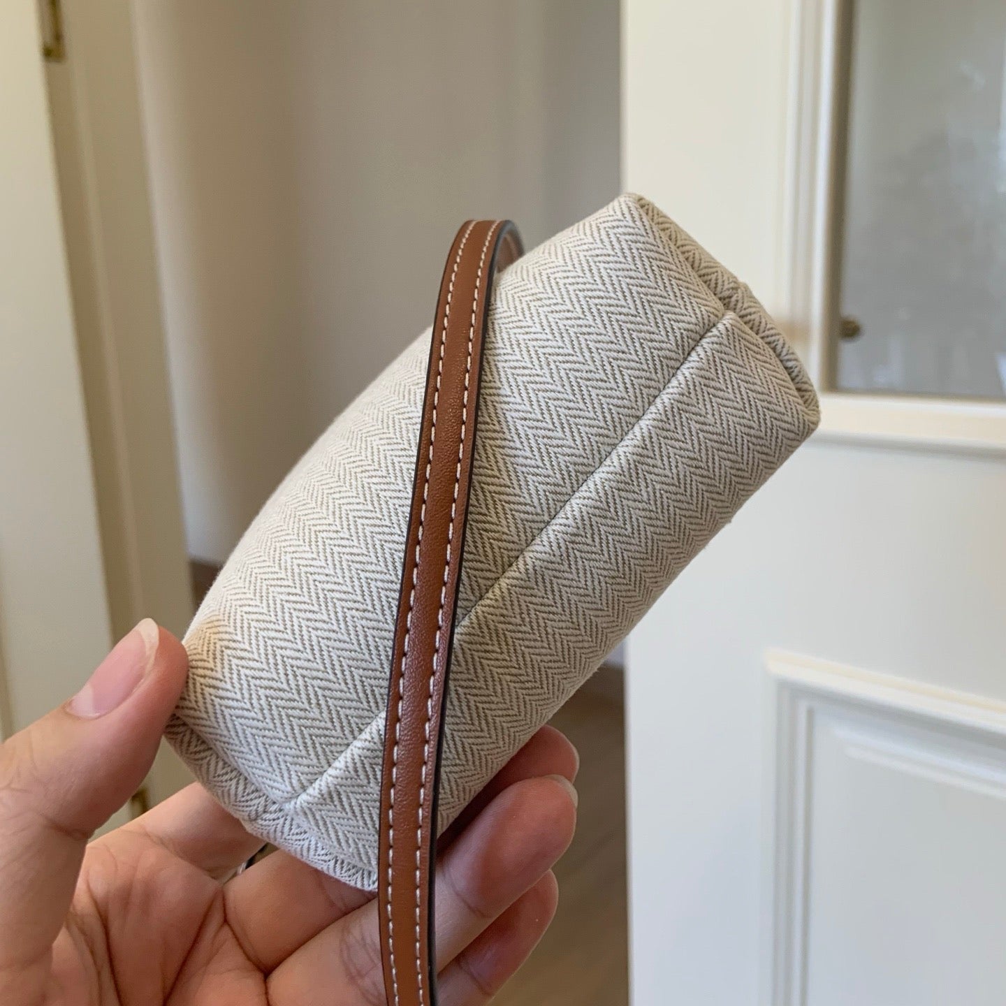 Hermès Style GWP Phone Holder Crossbody Bag – Canvas Mini Essentials Bag