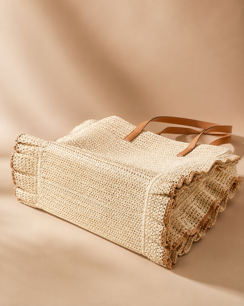 Lotus Edging Ruffled Raffia Tote Bag – Natural & Tan