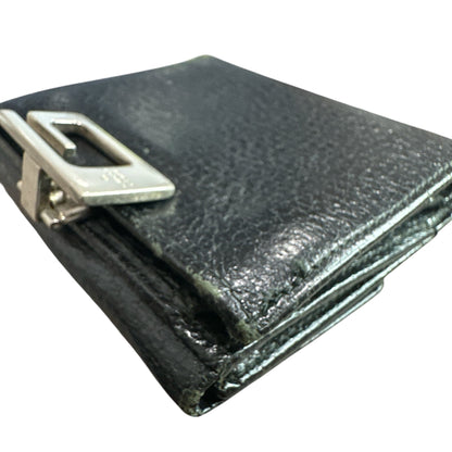 GUCCI G Clip Leather Bi-fold Wallet for Men - Clairely Amazing