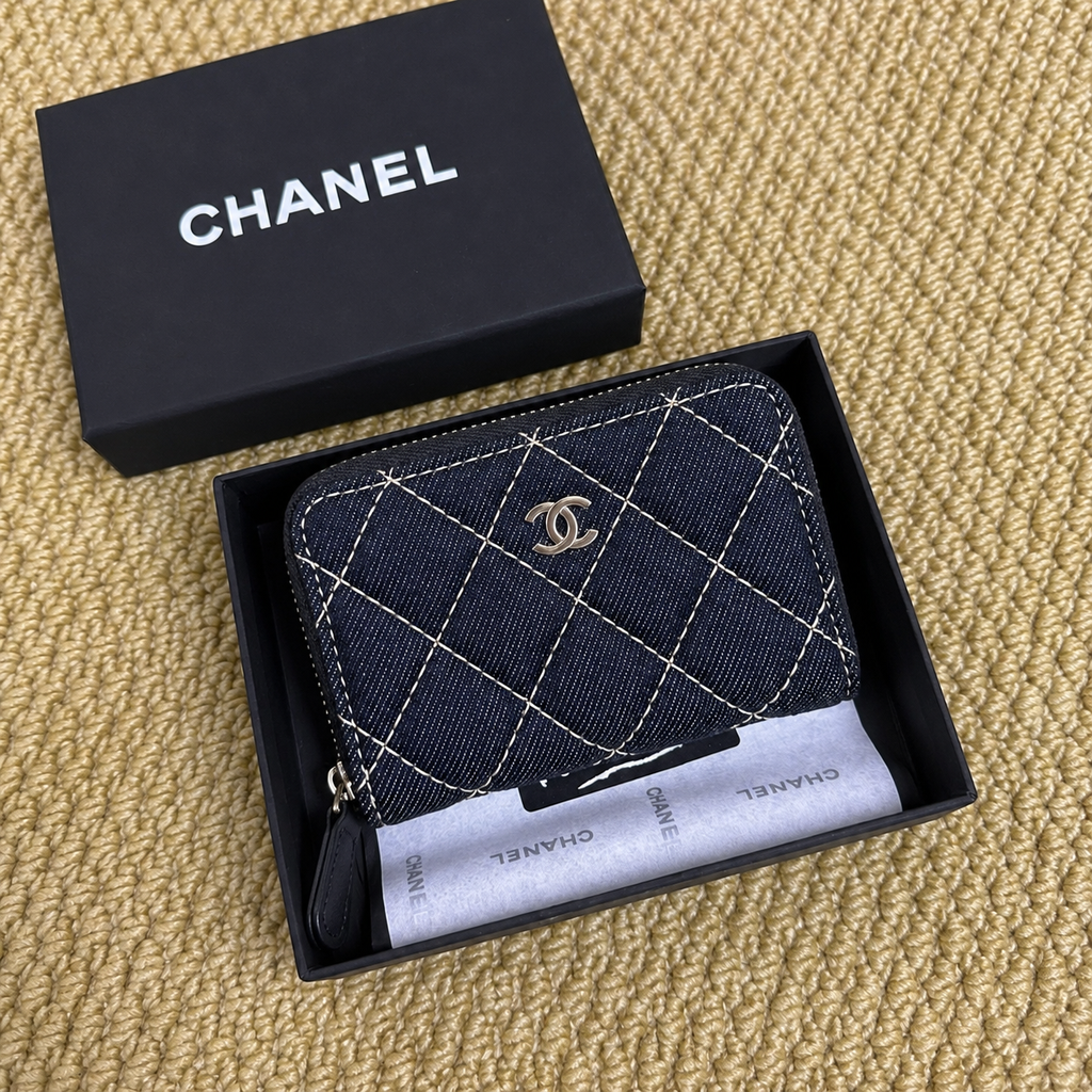 Chanel GWP Membership Exclusive Zip Wallet – Denim or Black Caviar Style
