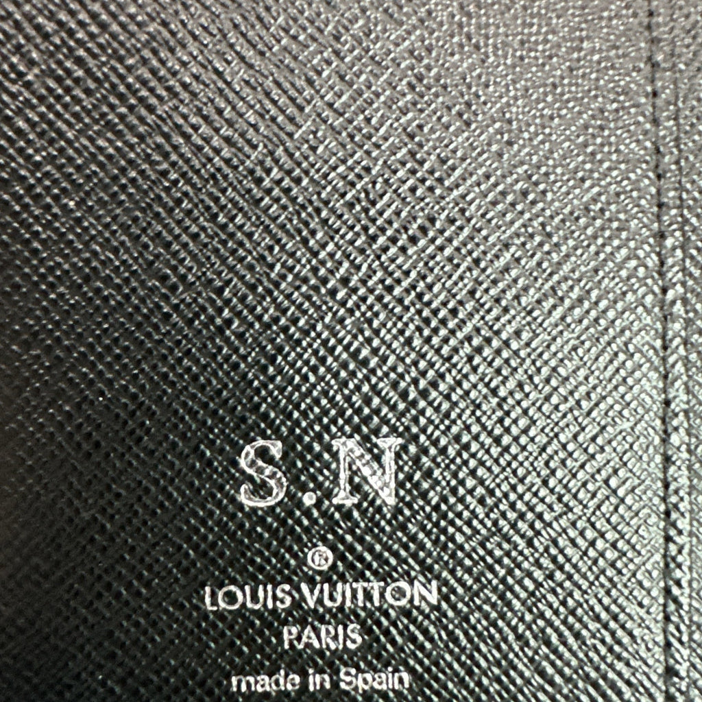 Louis Vuitton  Epi Small Ring Agenda Cover Black - Clairely Amazing