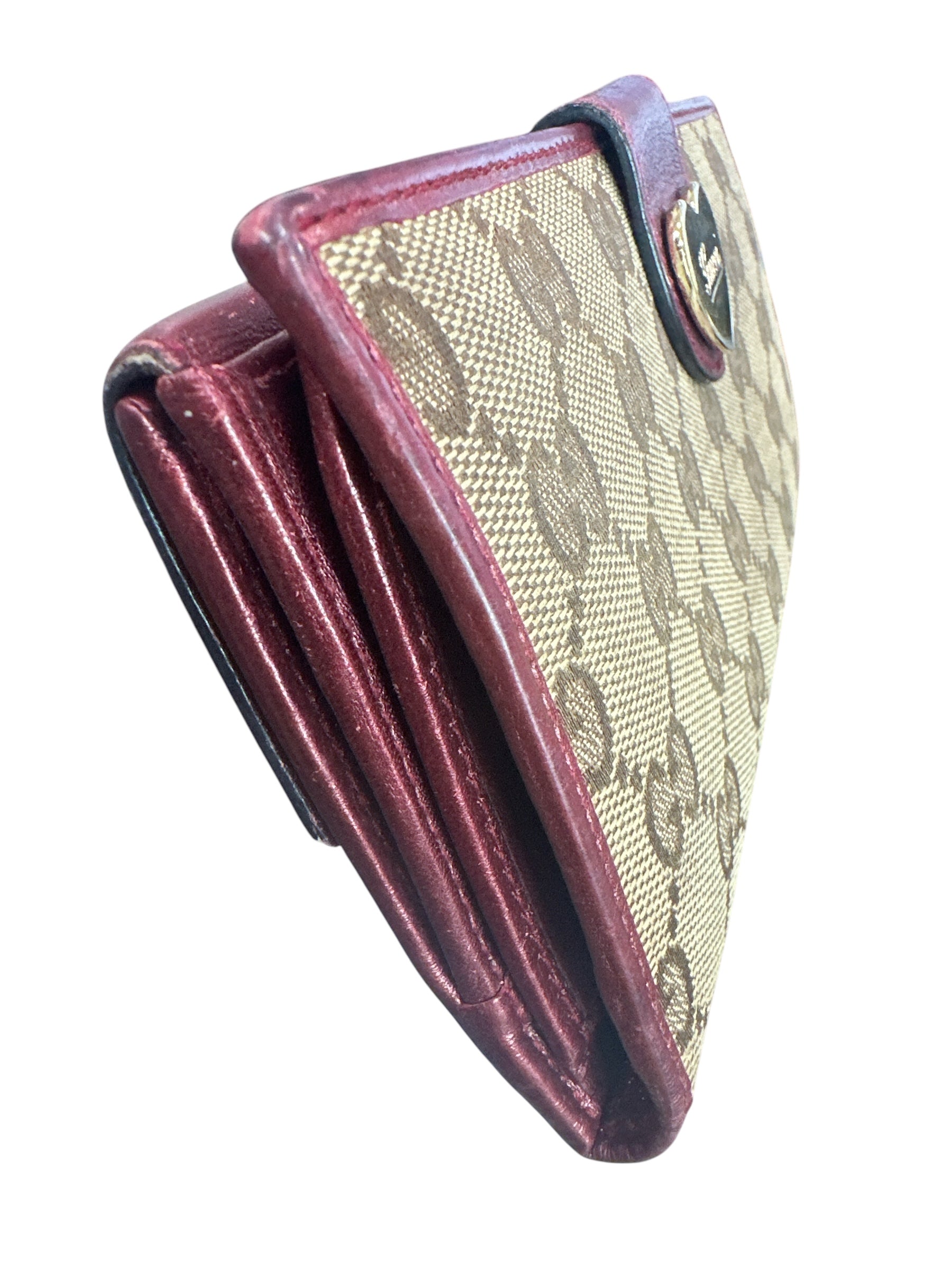 Gucci GG Heart Clasp Canvas Continental Wallet - Clairely Amazing