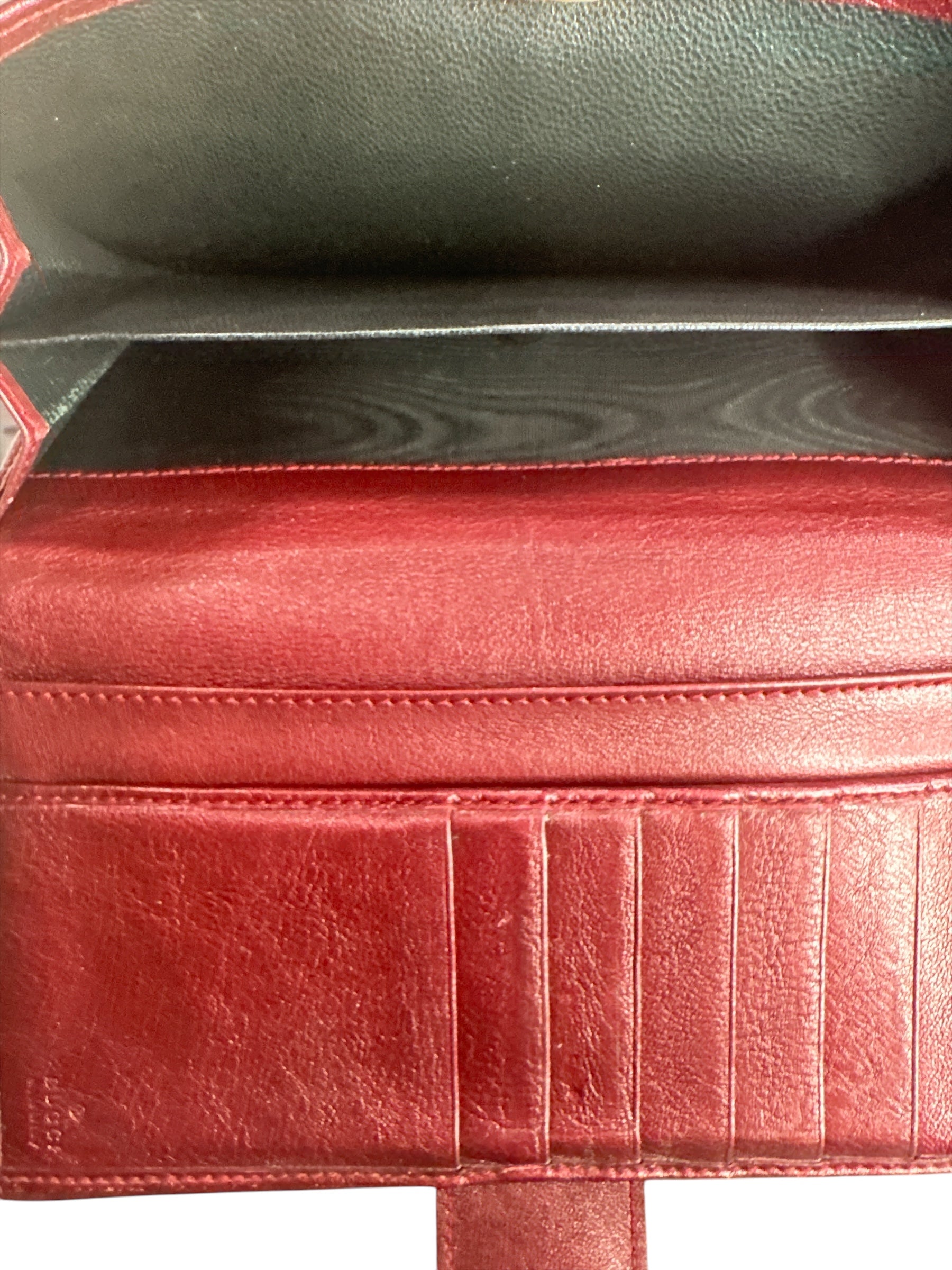 Gucci GG Heart Clasp Canvas Continental Wallet - Clairely Amazing