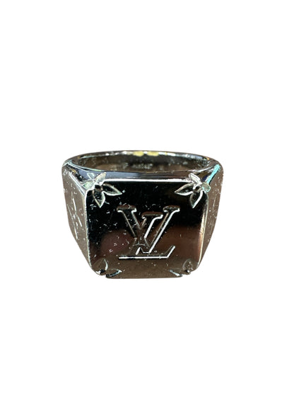 Louis Vuitton Monogram signet ring - Clairely Amazing