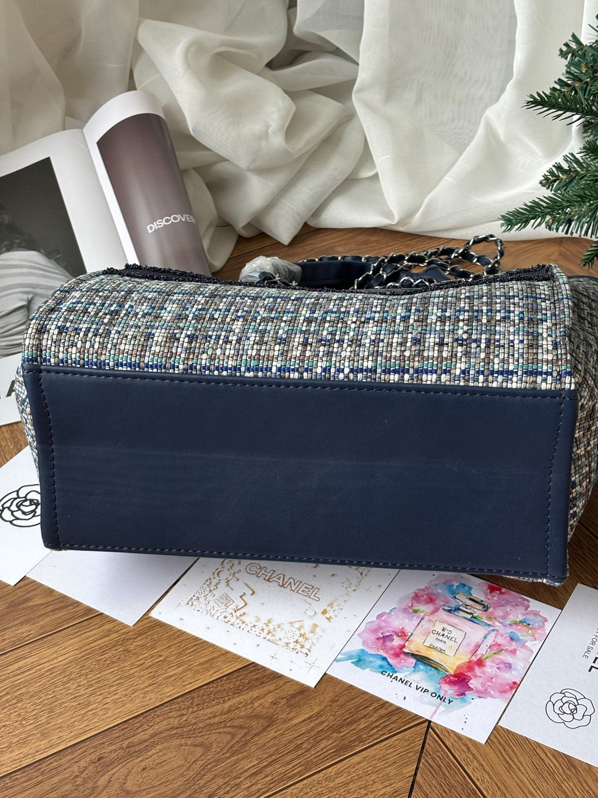 👑 GWP Chanel Coarse Tweed Tote Bag | Dark Blue | Chain Shoulder Straps