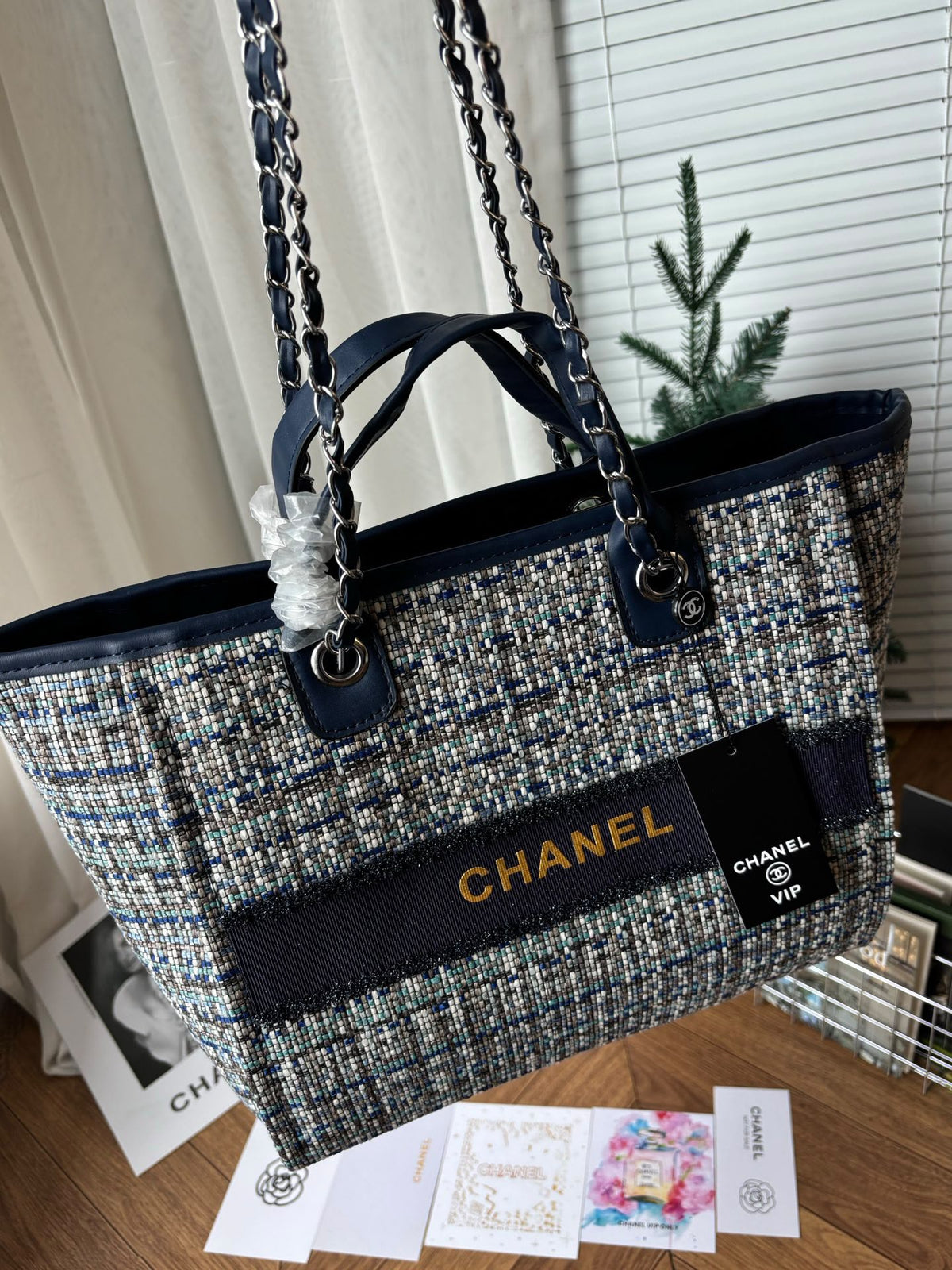 👑 GWP Chanel Coarse Tweed Tote Bag | Dark Blue | Chain Shoulder Straps