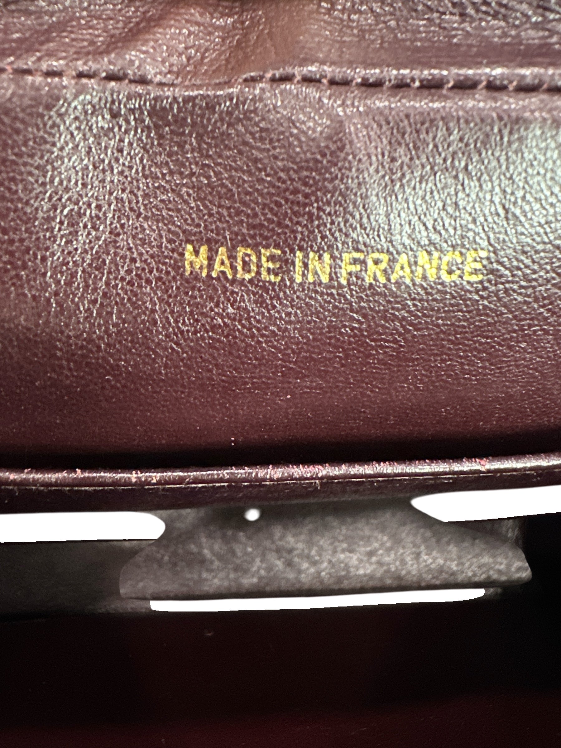 1994-1995 Chanel Matelassé Burgundy Leather Bag - Clairely Amazing