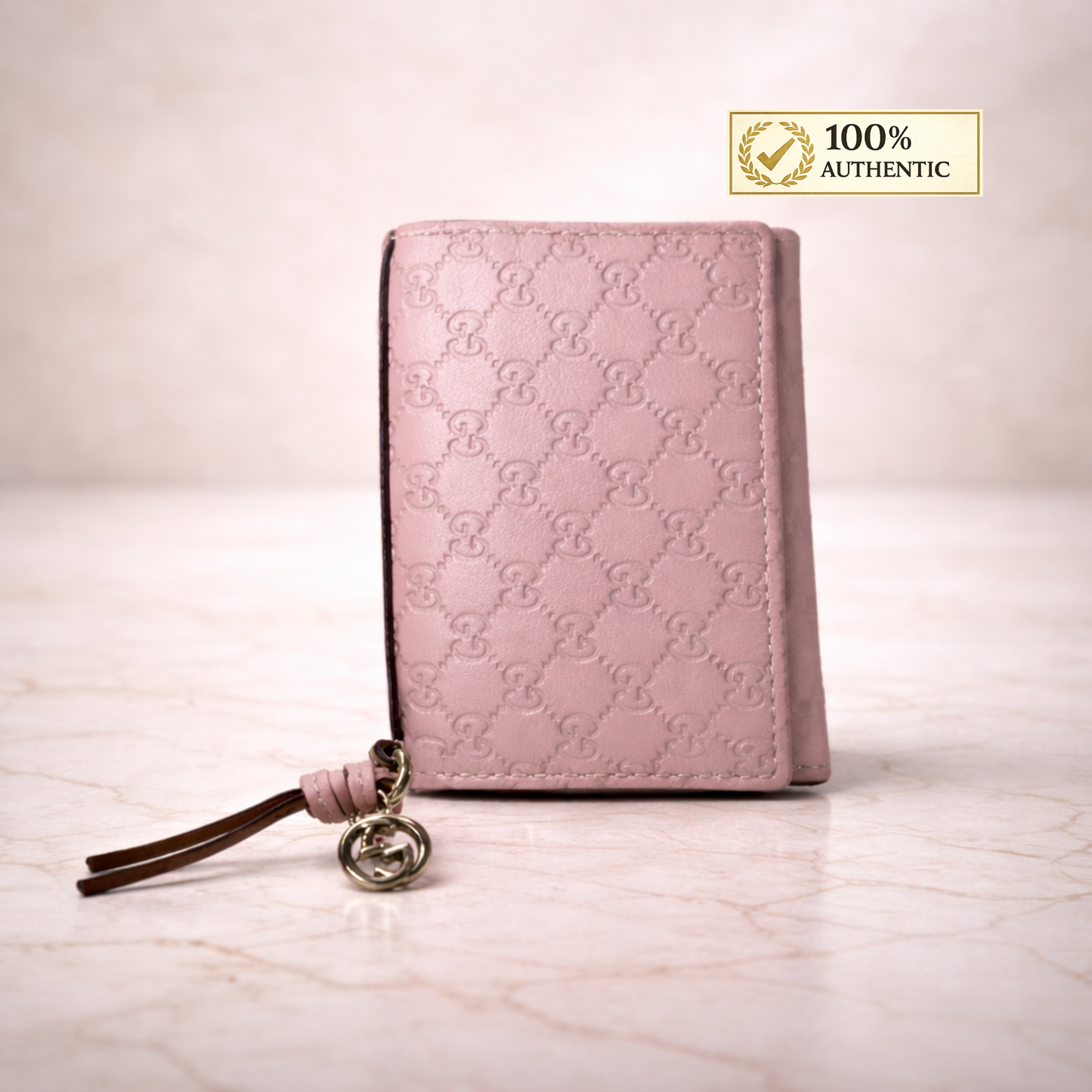Elegant Gucci Bifold Card Case
