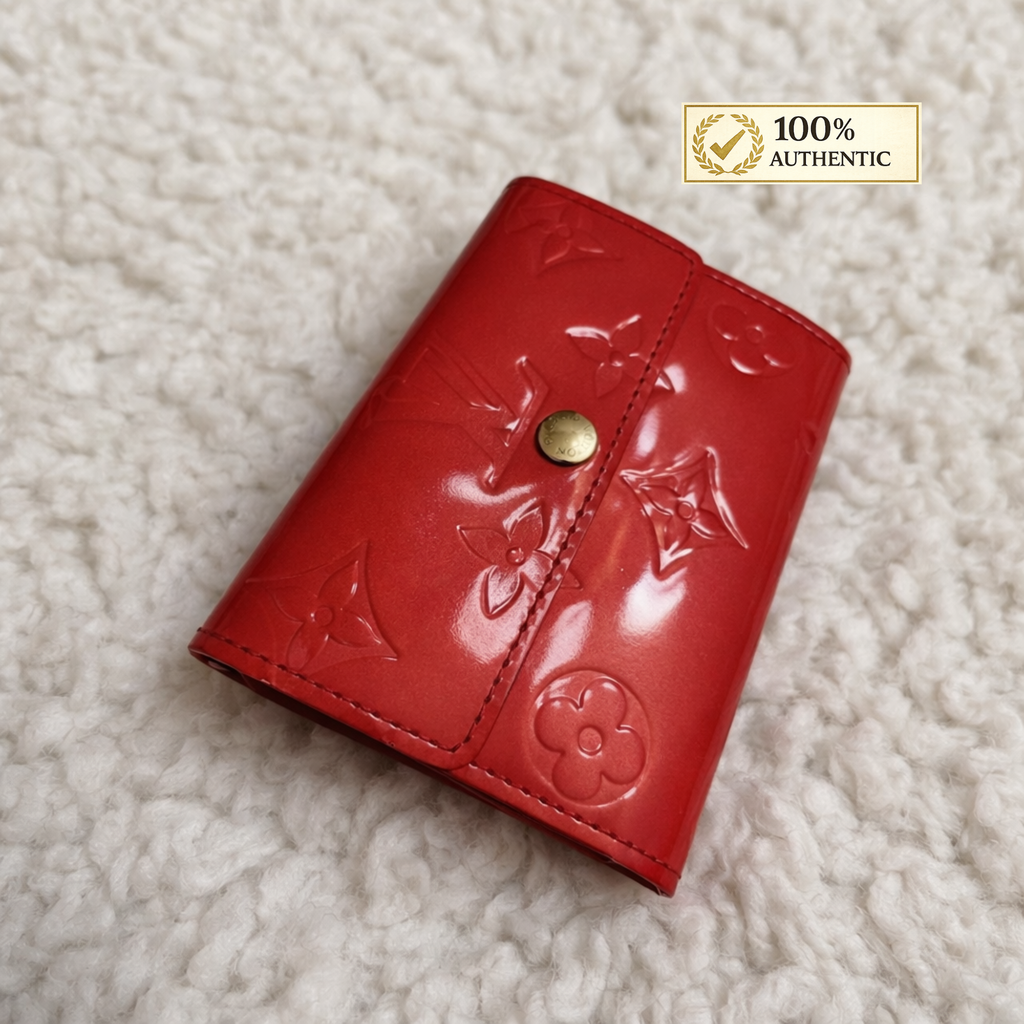 Authentic Louis Vuitton Monogram Vernis Card Case