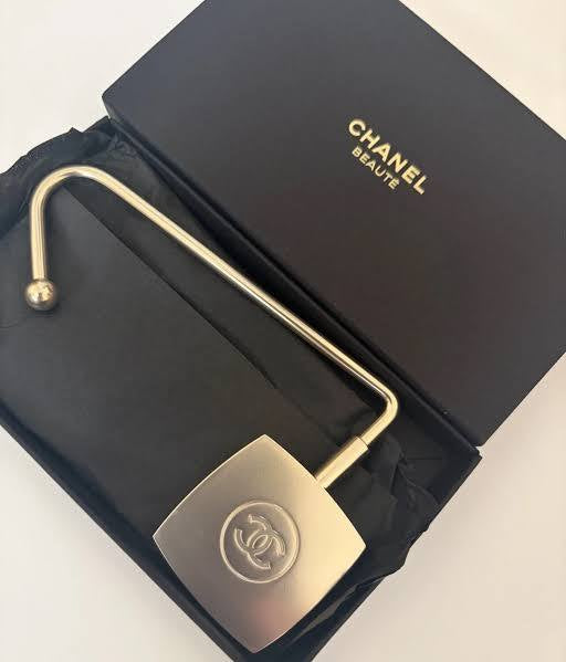Chanel Beauté Gold CC Handbag Hook – Luxury Table Purse Hanger (VIP GWP)