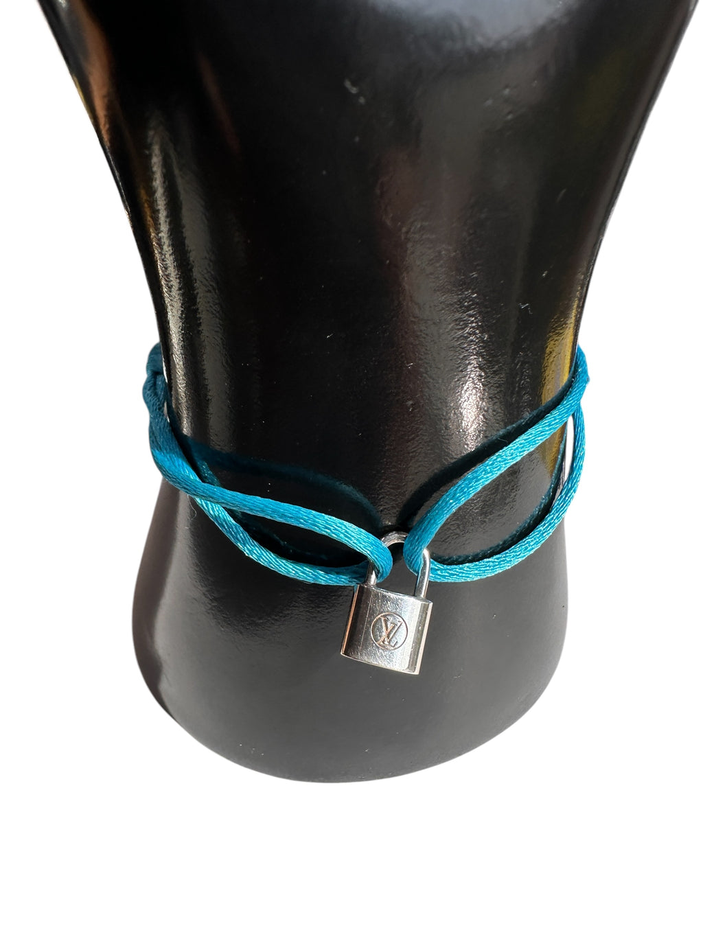 Louis Vuitton
Lockit X Doudou Louis Bracelet - Clairely Amazing