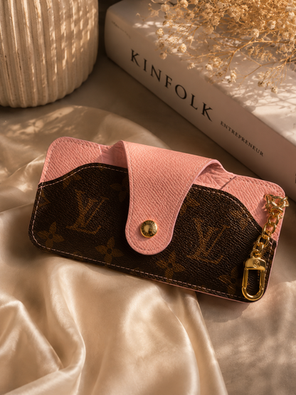 Fashion Monogram Sunglasses Case with Attached Chain