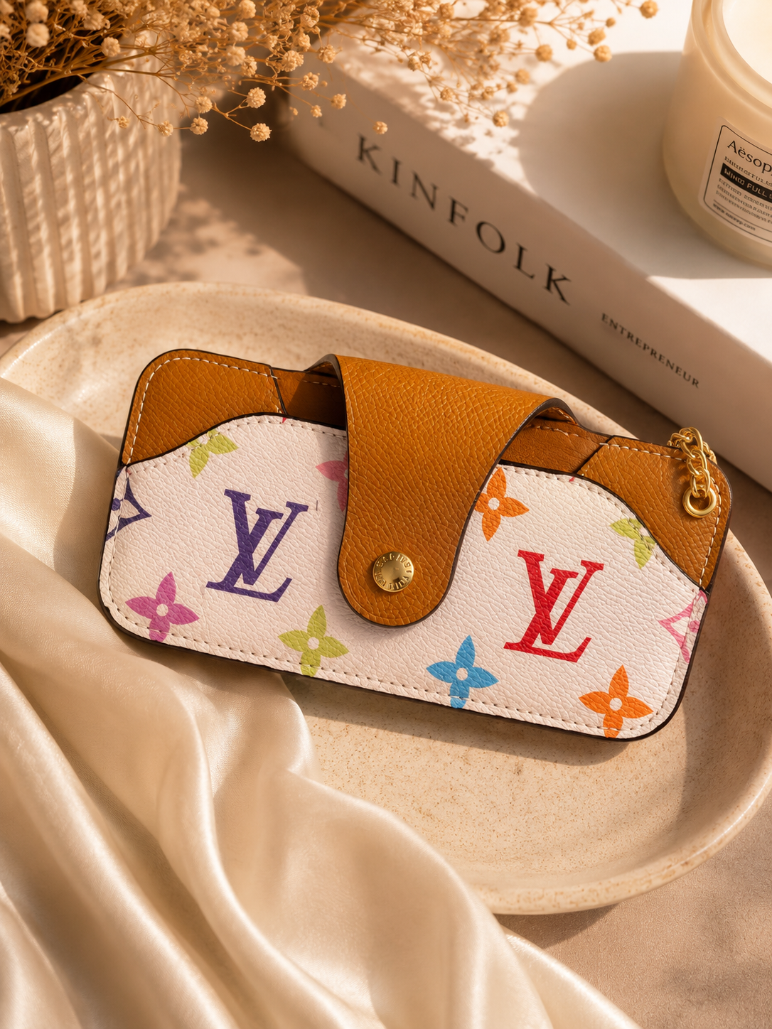 Fashion Monogram Sunglasses Case with Attached Chain