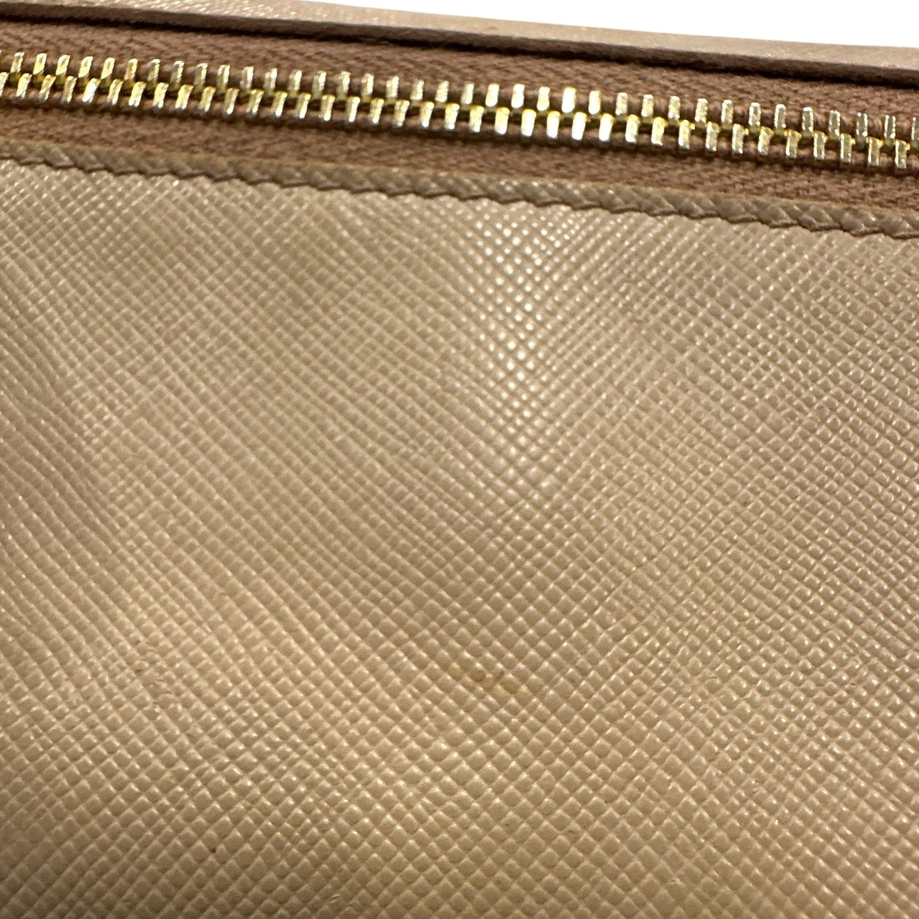 PRADA SAFFIANO MULTIC long wallet - Clairely Amazing