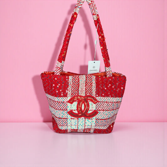 Red Sequin Chanel GWP Tote – Fashion Collectible