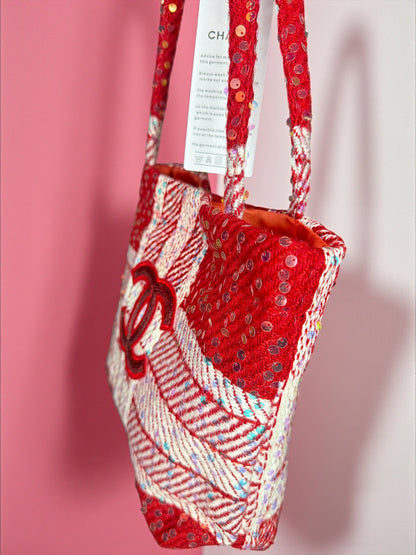 Red Sequin Chanel GWP Tote – Fashion Collectible