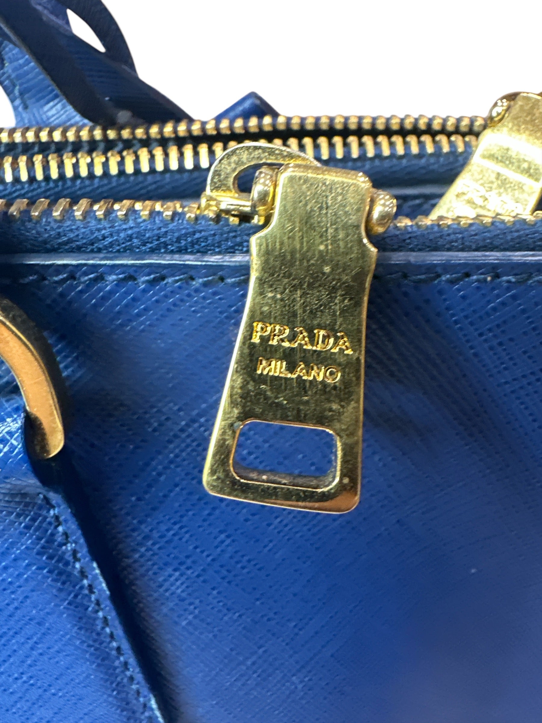Prada  Saffiano Lux Medium Galleria Double Zip Tote Bluette - Clairely Amazing
