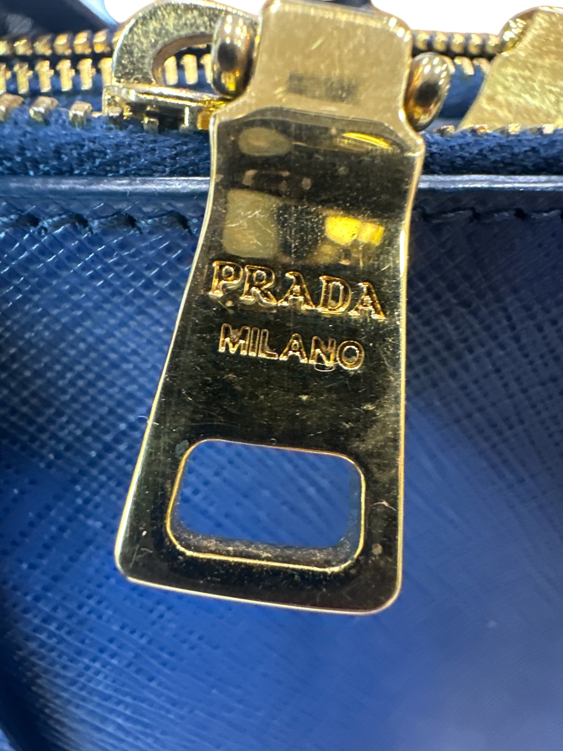 Prada  Saffiano Lux Medium Galleria Double Zip Tote Bluette - Clairely Amazing