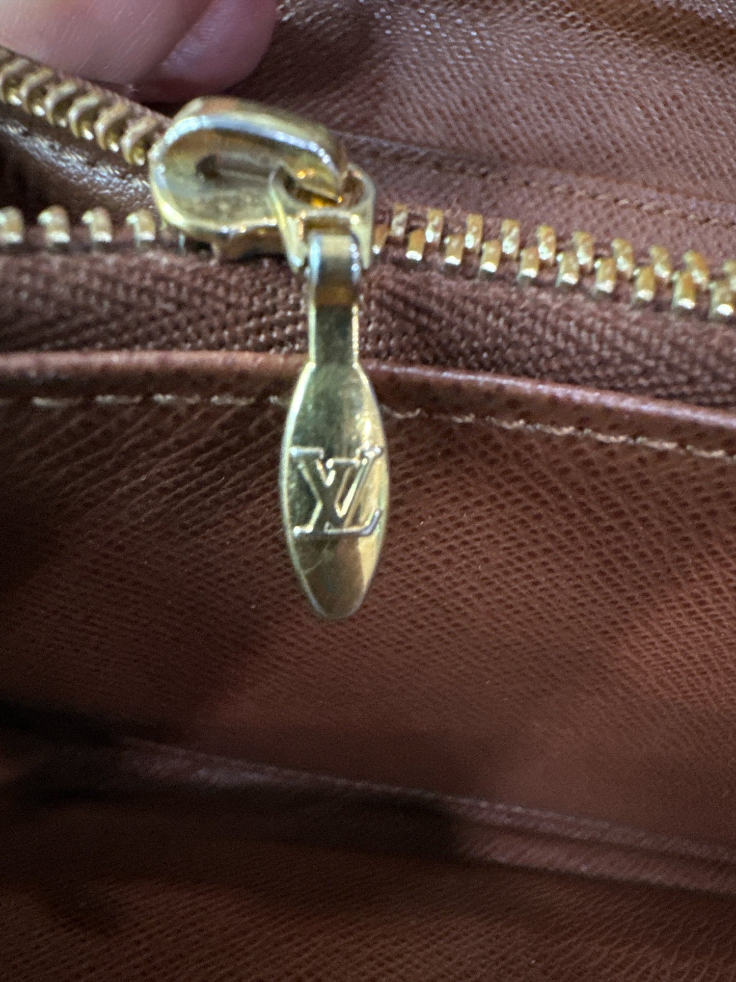 Louis Vuitton Portefeuille Sarah Brown - Clairely Amazing