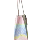 LOUIS VUITTON 
Monogram Escale Onthego GM Pastel - Clairely Amazing