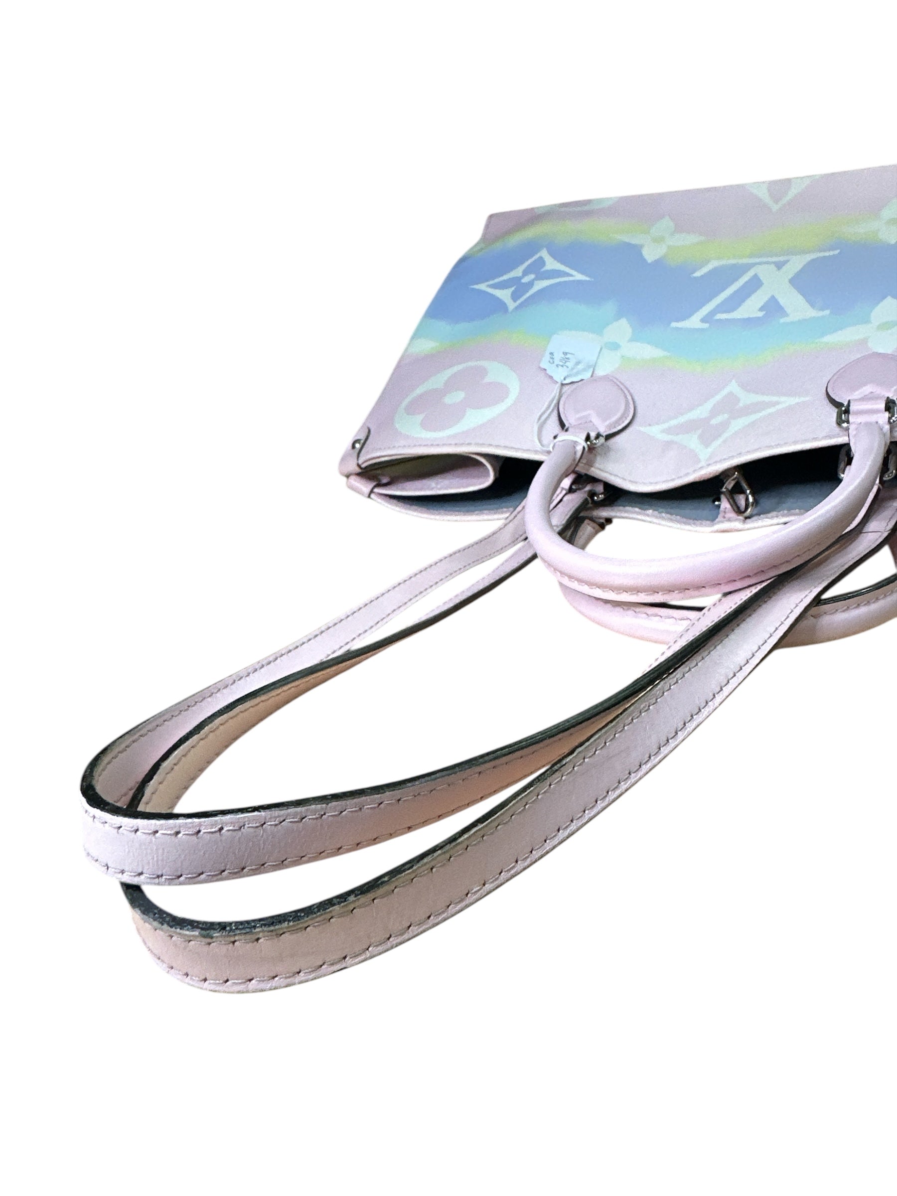LOUIS VUITTON 
Monogram Escale Onthego GM Pastel - Clairely Amazing