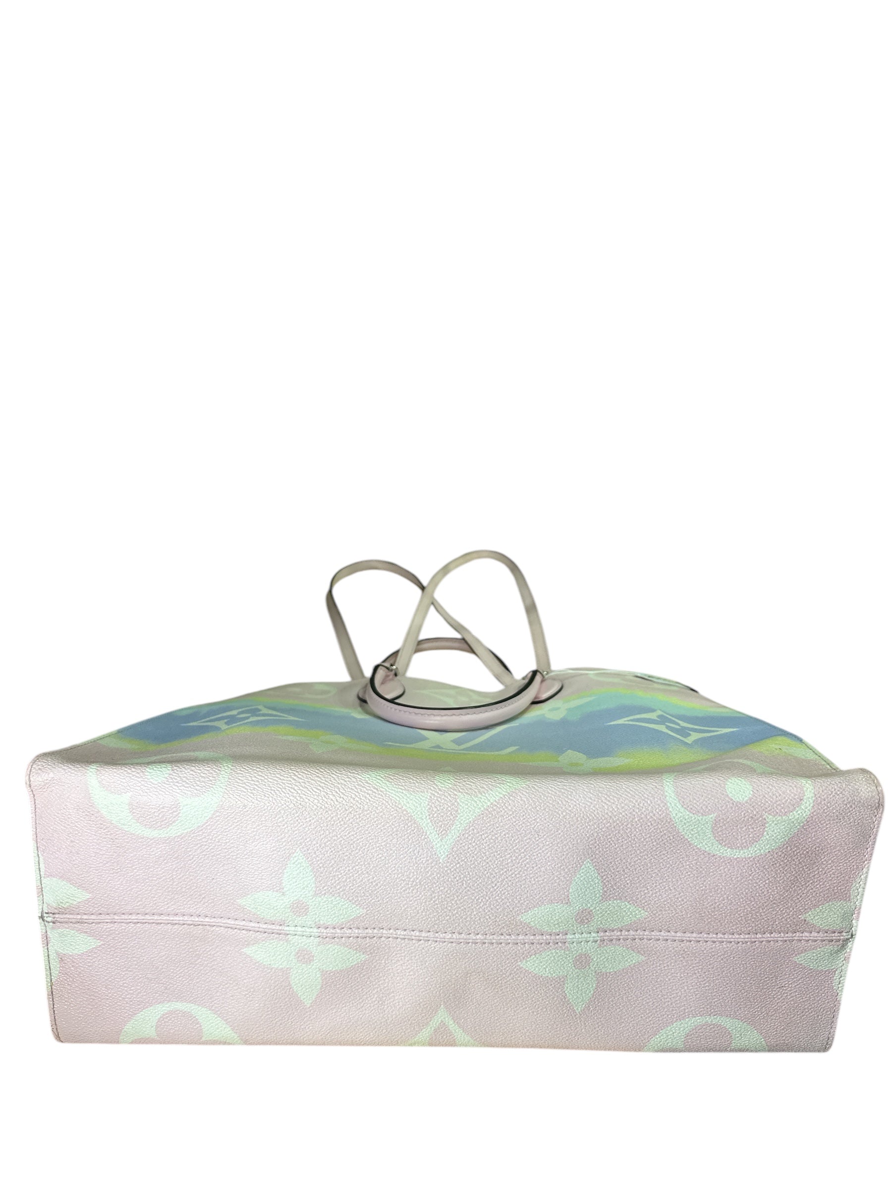 LOUIS VUITTON 
Monogram Escale Onthego GM Pastel - Clairely Amazing