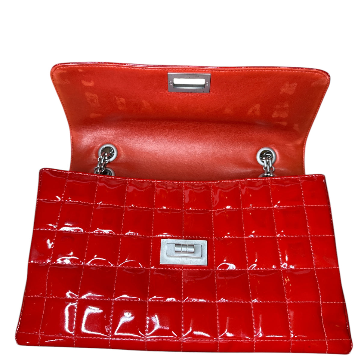 Chanel 2.55 Shoulder Bag in Red Patent Leather - Clairely Amazing