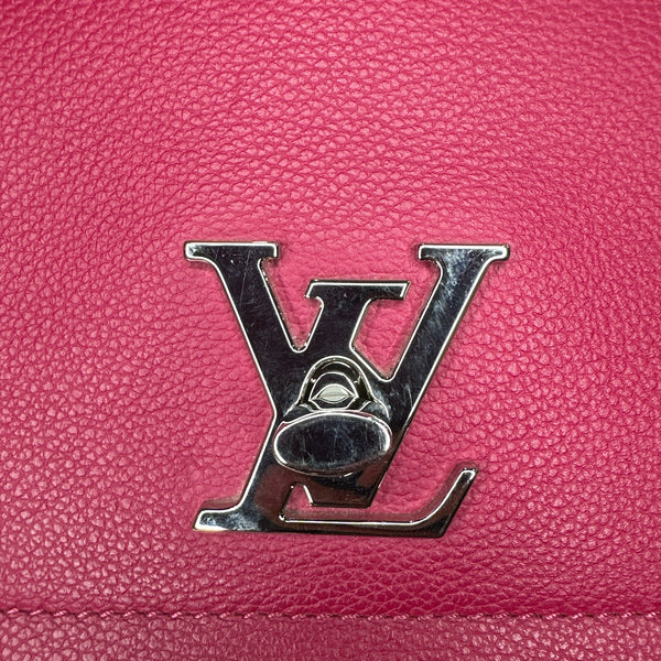 LOUIS VUITTON
Dahlia Calfskin Leather Lockme II - Clairely Amazing