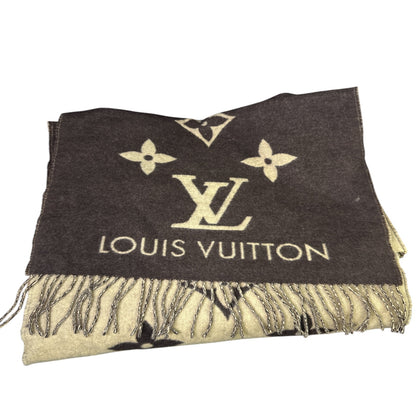 LOUIS VUITTON 
Cashmere Monogram Reykjavik Scarf Brown - Clairely Amazing