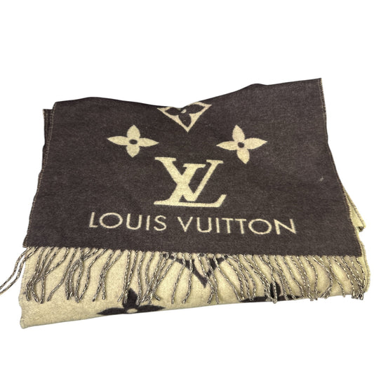 LOUIS VUITTON 
Cashmere Monogram Reykjavik Scarf Brown - Clairely Amazing