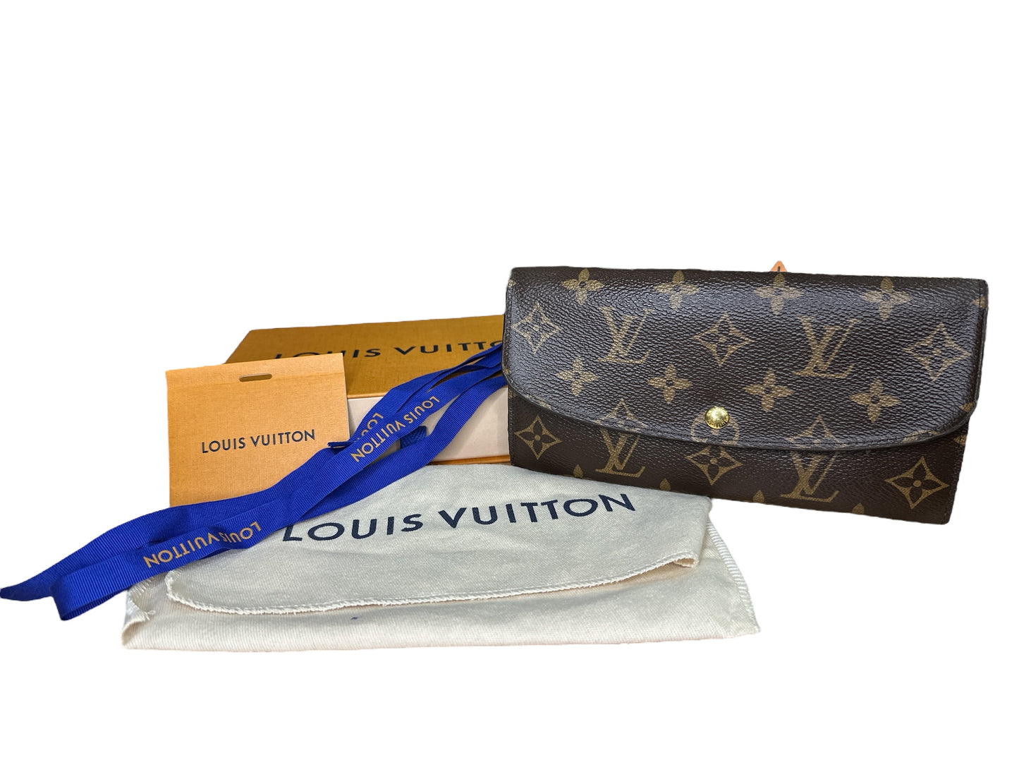 LOUIS VUITTON 
Monogram Emilie Wallet Fuchsia - Clairely Amazing