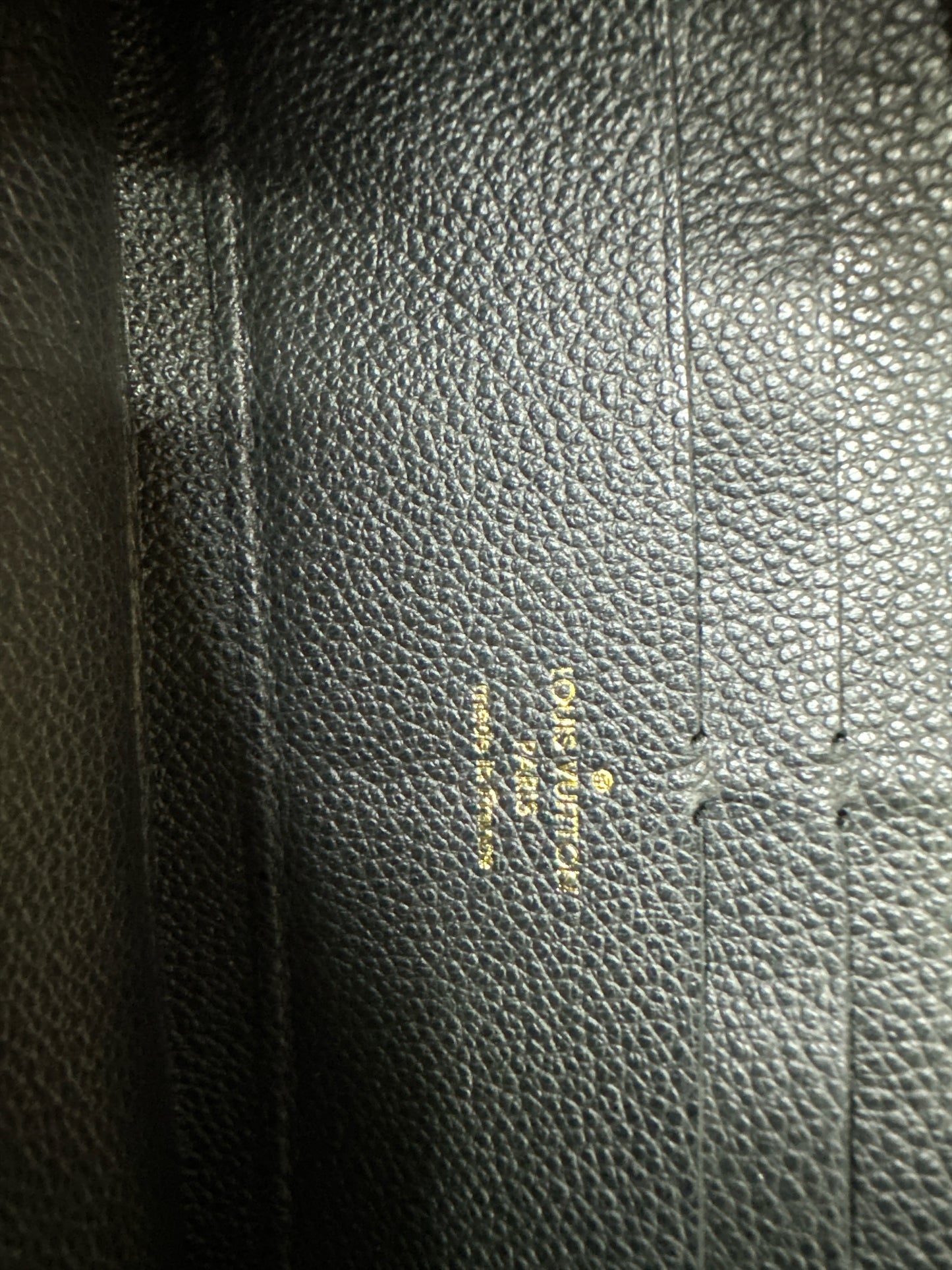 Louis Vuitton Zippy Black Empriente - Clairely Amazing