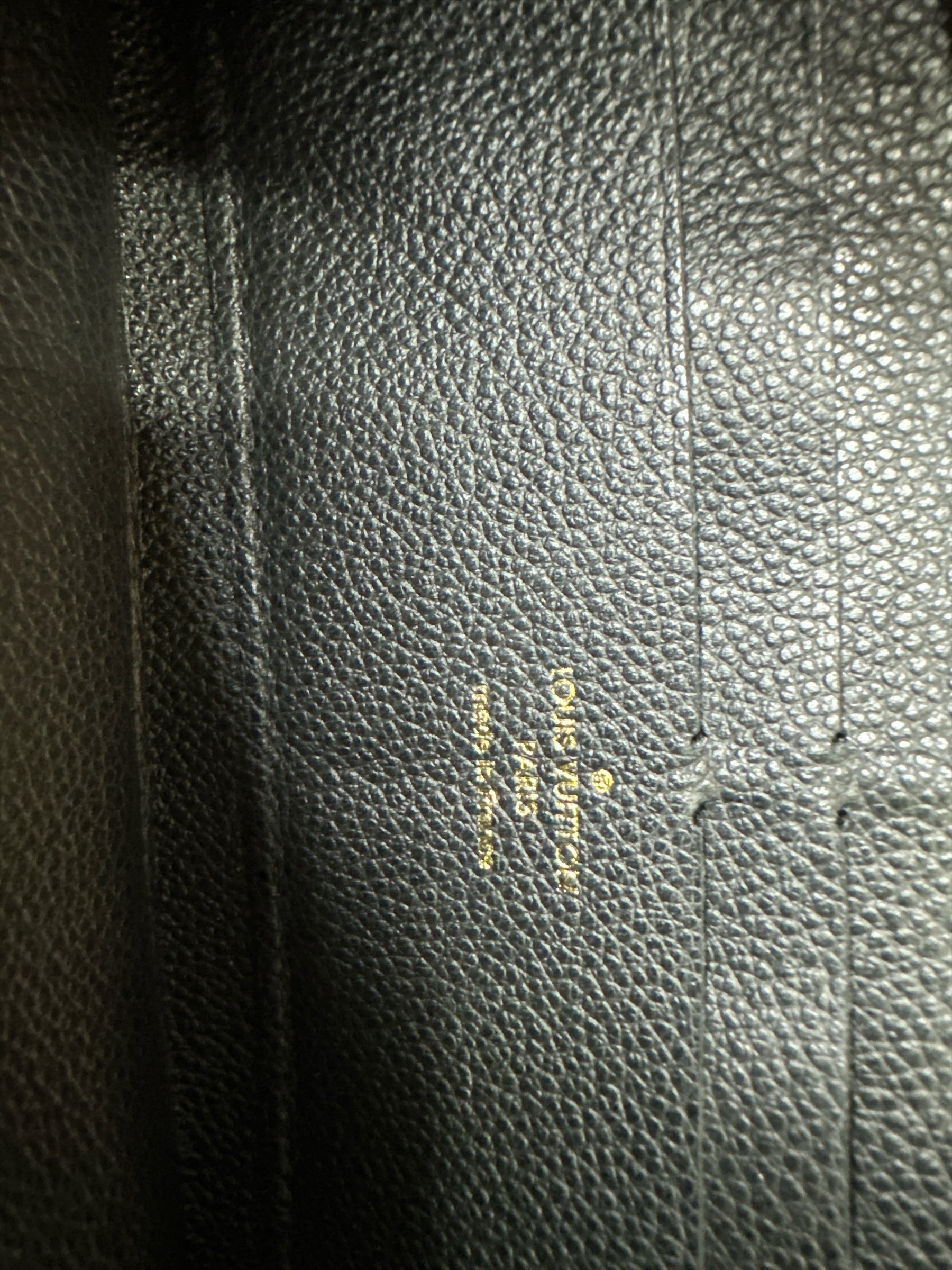 Louis Vuitton Zippy Black Empriente - Clairely Amazing