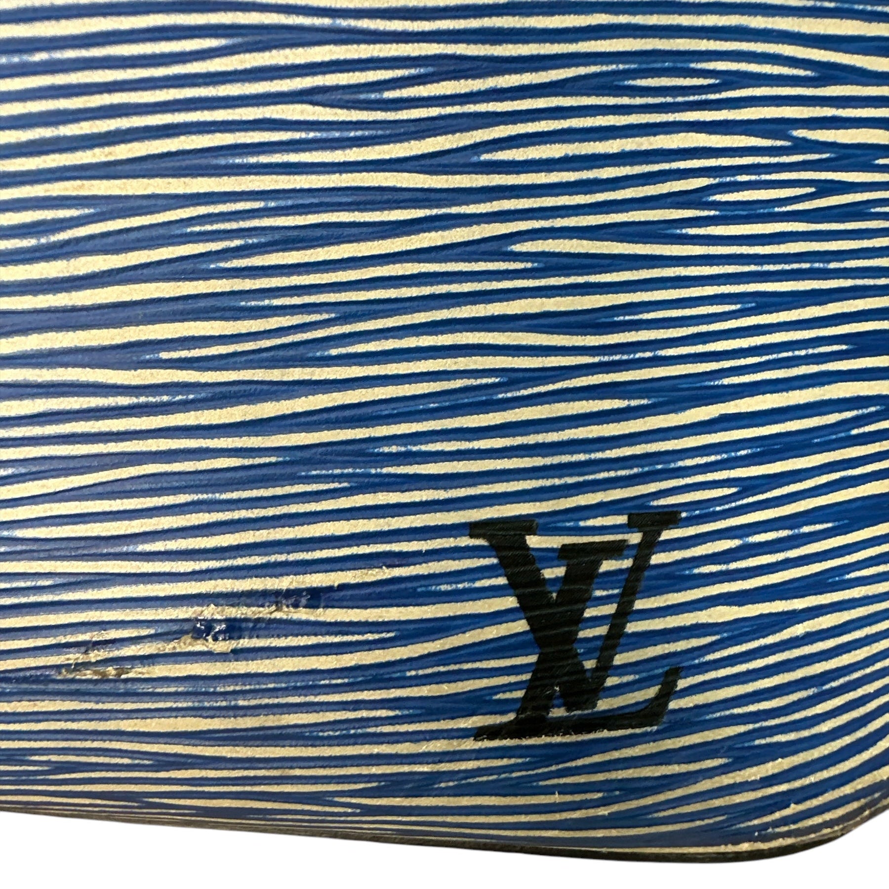 LOUIS VUITTON 
Epi Neverfull MM Denim Light - Clairely Amazing