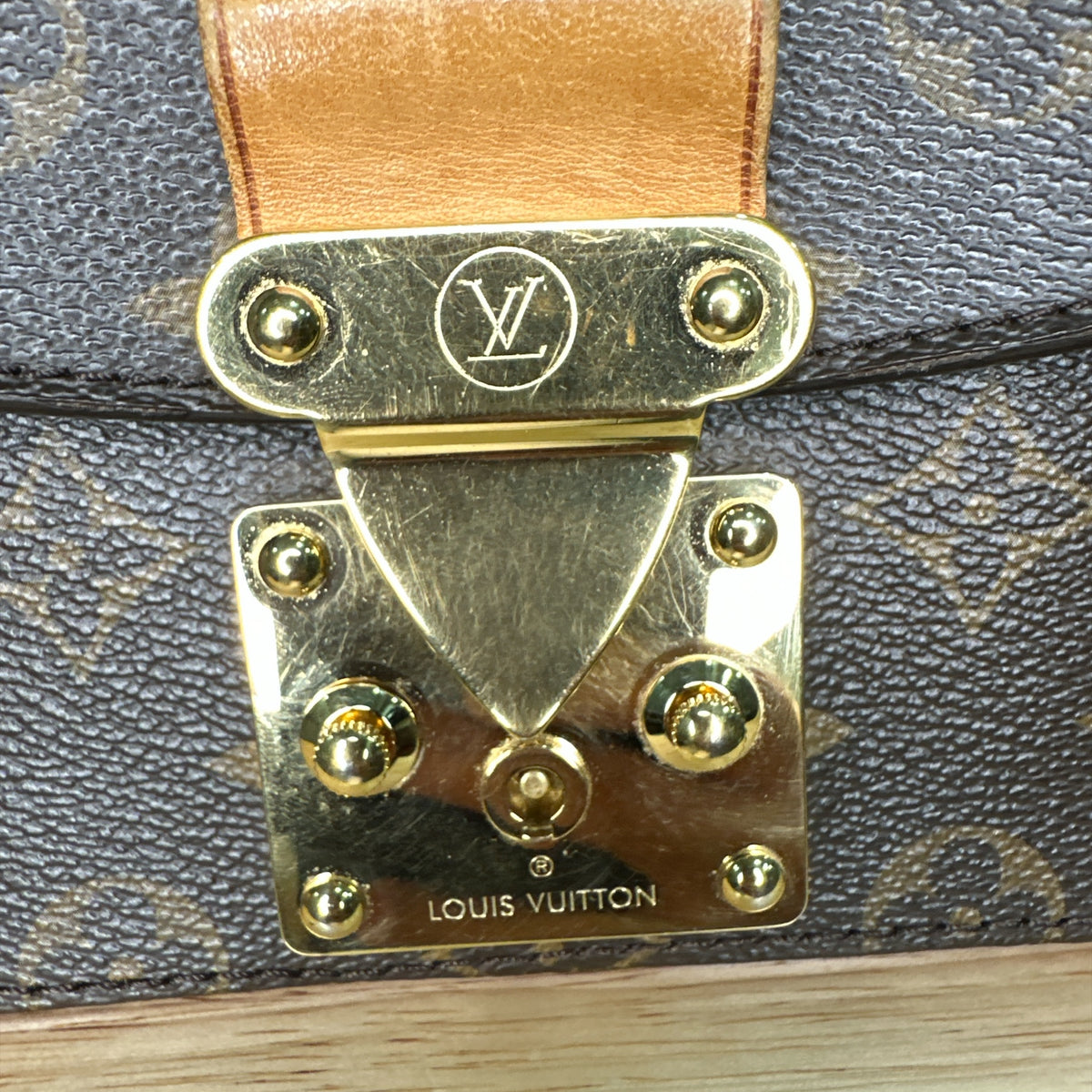 LOUIS VUITTON 
Monogram Eden PM Camel - Clairely Amazing