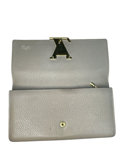 Louis Vuitton Capucines wallet - Clairely Amazing