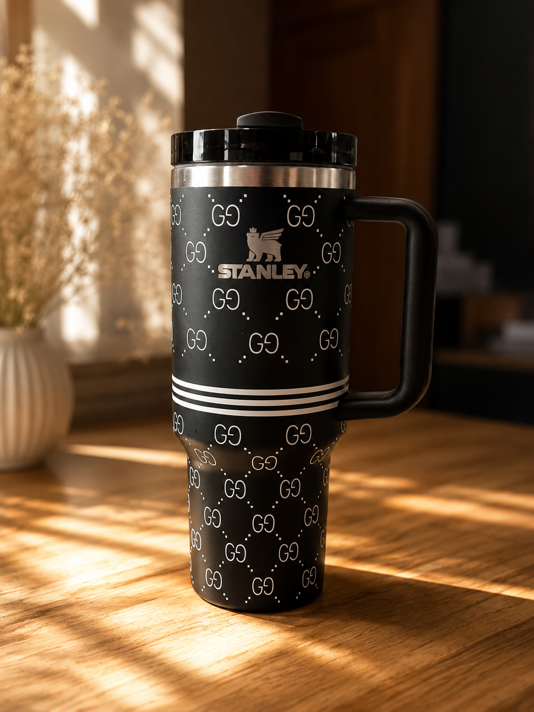 Fashion White & Black 40oz Tumbler with Handle
