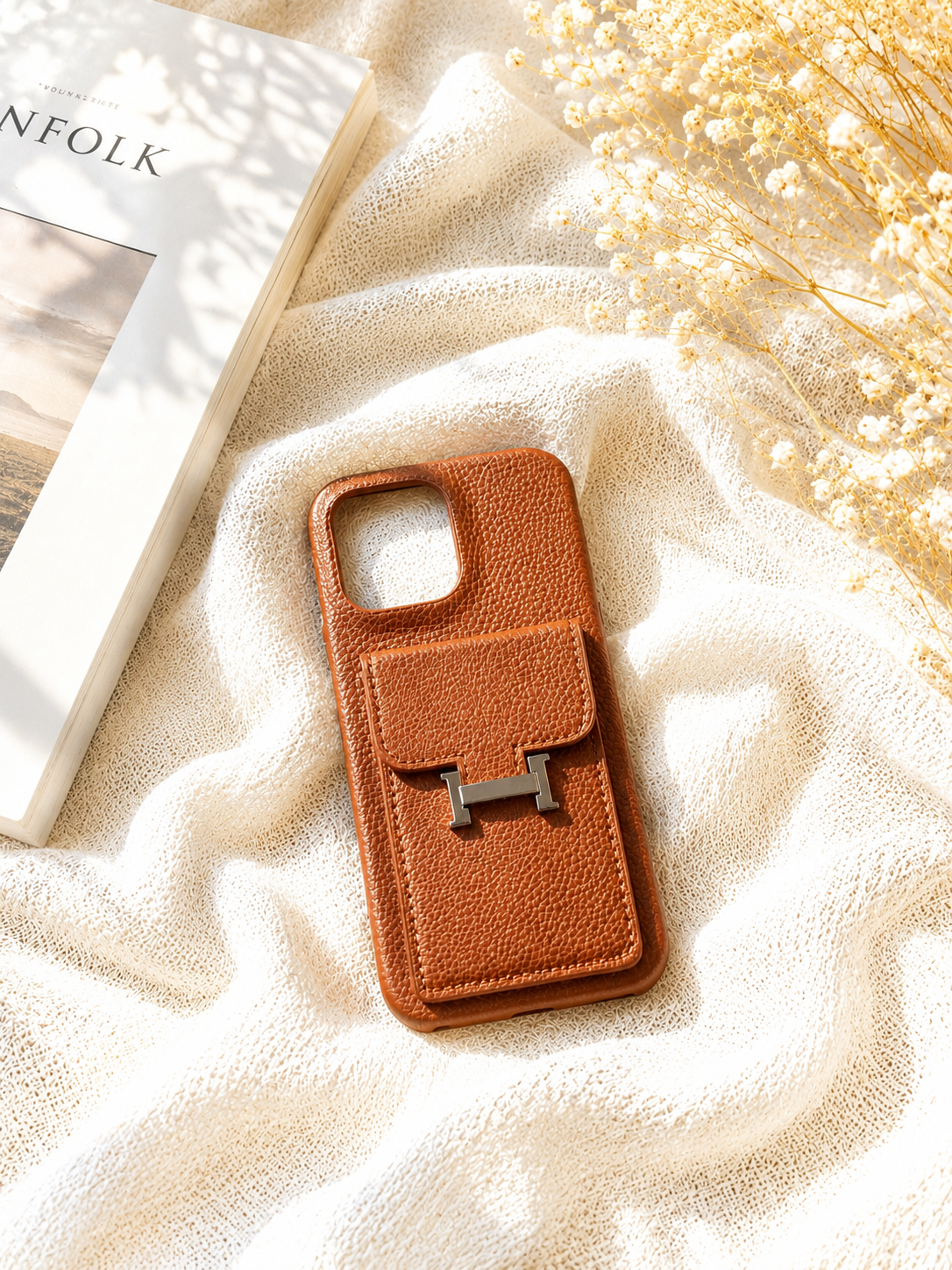 Luxe Pocket Leather Phone Case – iPhone 14 Pro