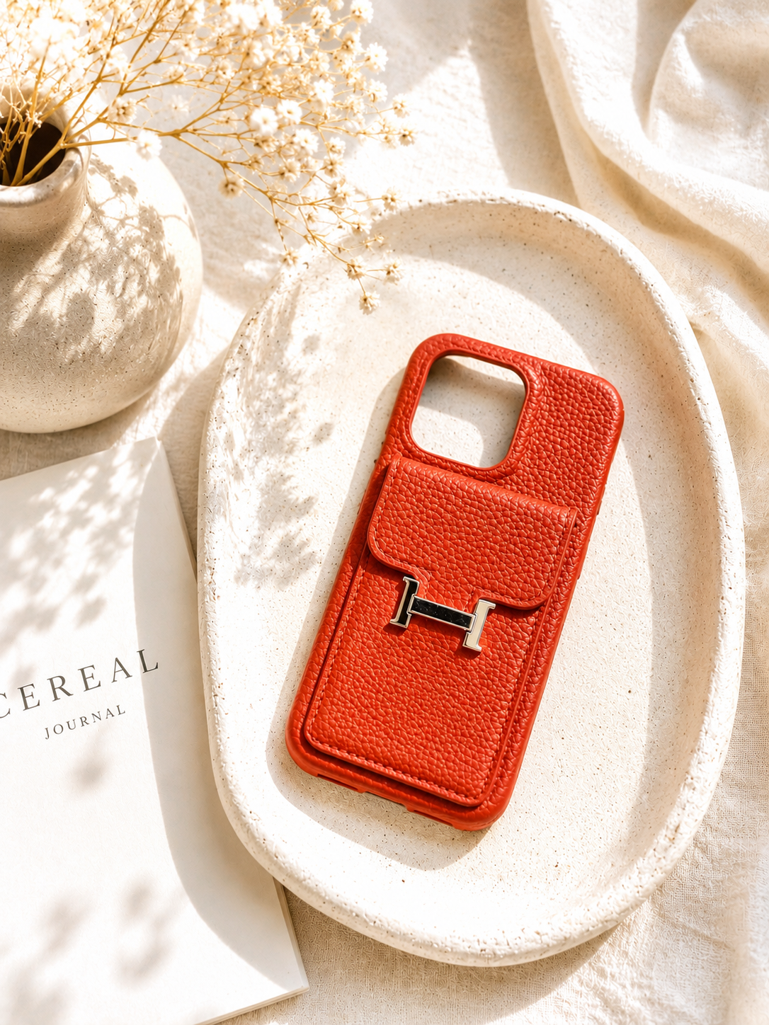 Luxe Pocket Leather Phone Case – iPhone 14 Pro