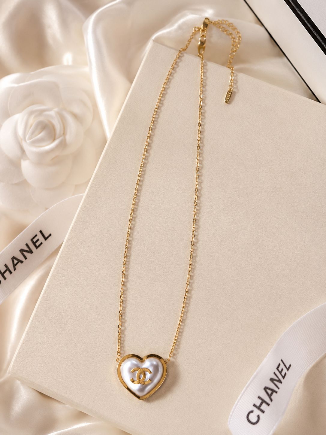 🤍 PEARL HEART FASHION NECKLACE 🤍