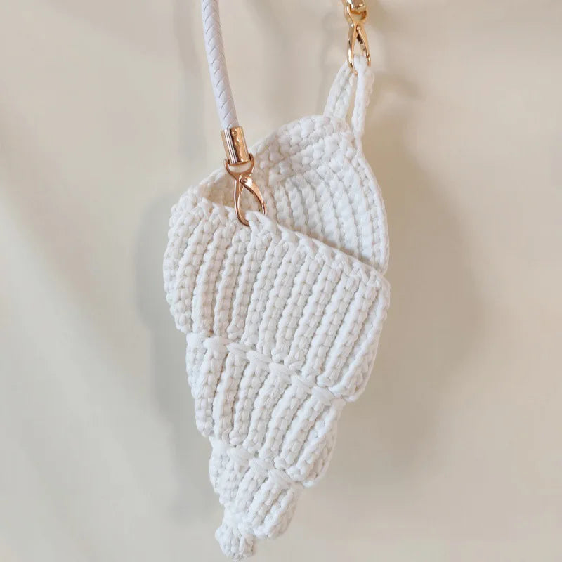 Hand-Woven Conch Pearl Chain Bag